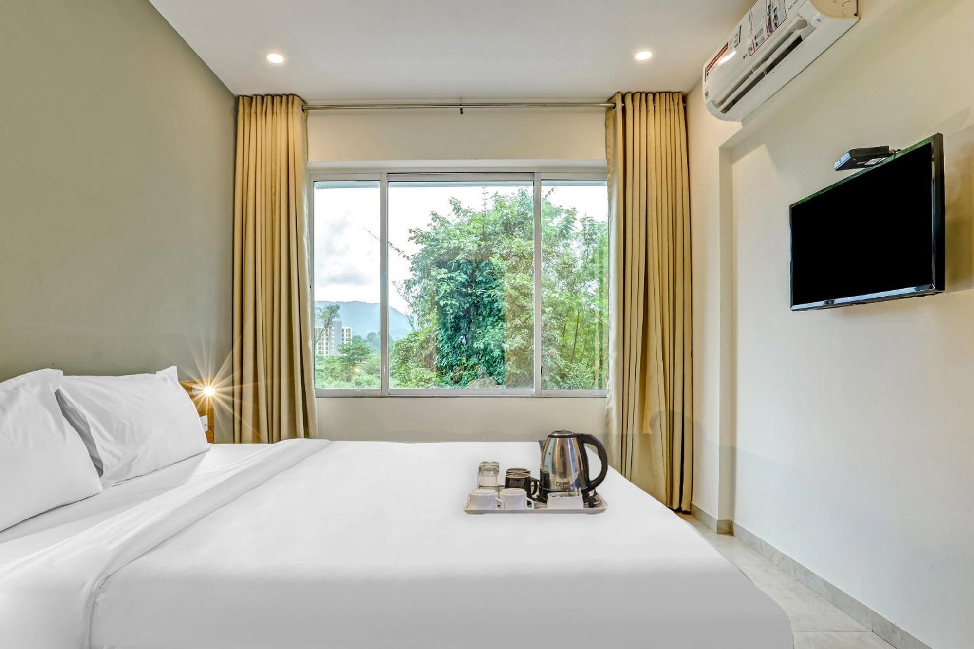 Townhouse Somani Hotel Apta Exterior foto