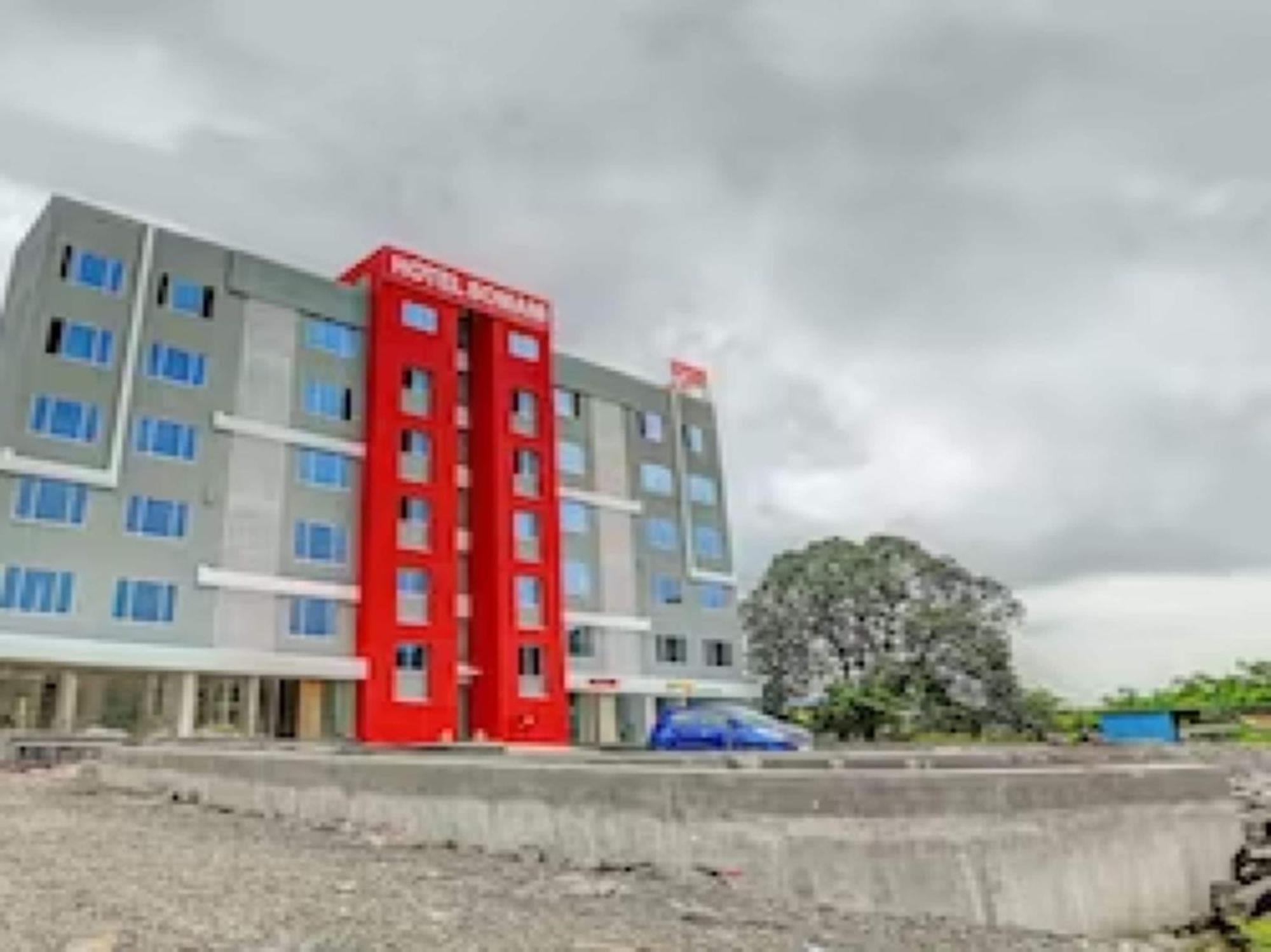 Townhouse Somani Hotel Apta Exterior foto